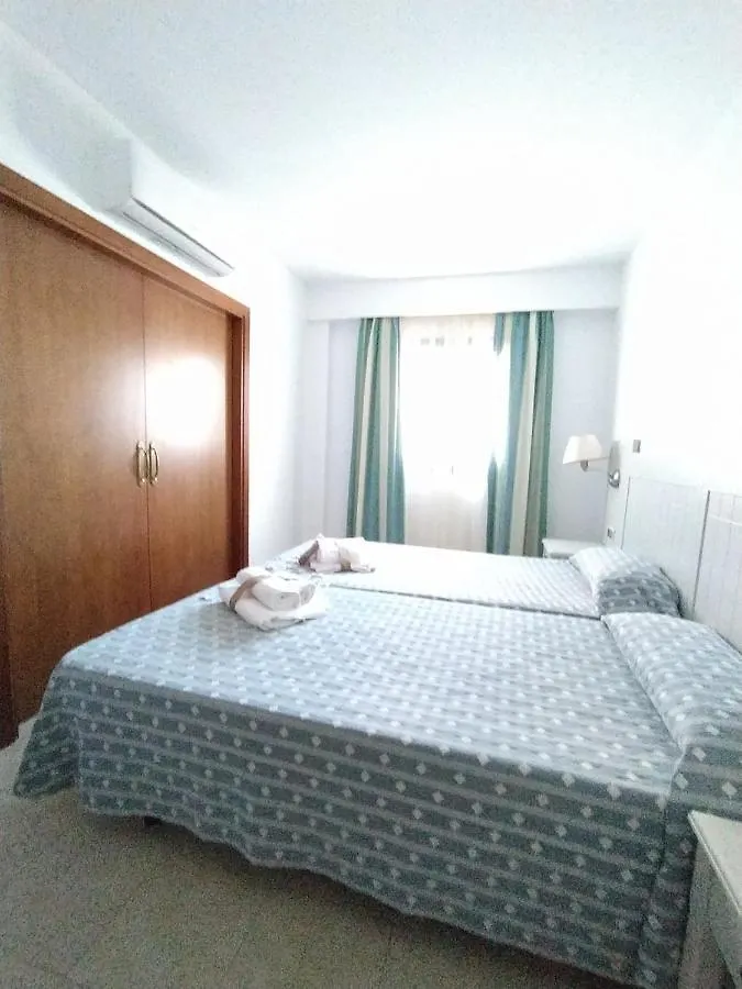 Apartamento PLANTA BAJA DE UN DORMITORIO VISTAS PISCINa Isla Canela España